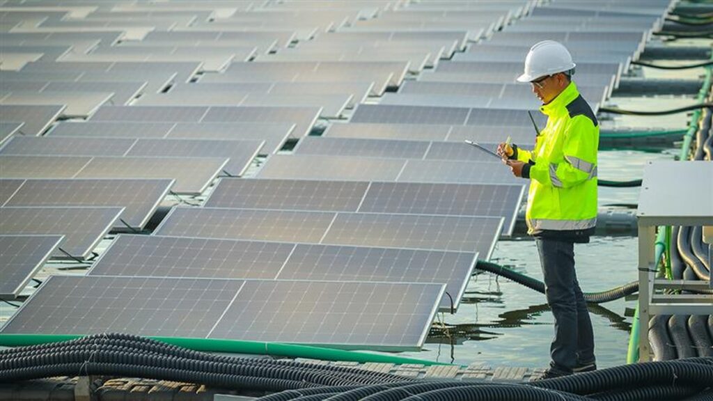 Photovoltaic panels installed on water